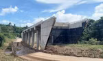 Chủ tịch UBND tỉnh Quảng Trị chỉ đạo khẩn sau bài báo của Tiền Phong về cầu vượt lũ dở dang 