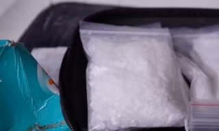 Công an Lâm Đồng thu giữ khoảng 1kg Ketamine tại hiện trường.