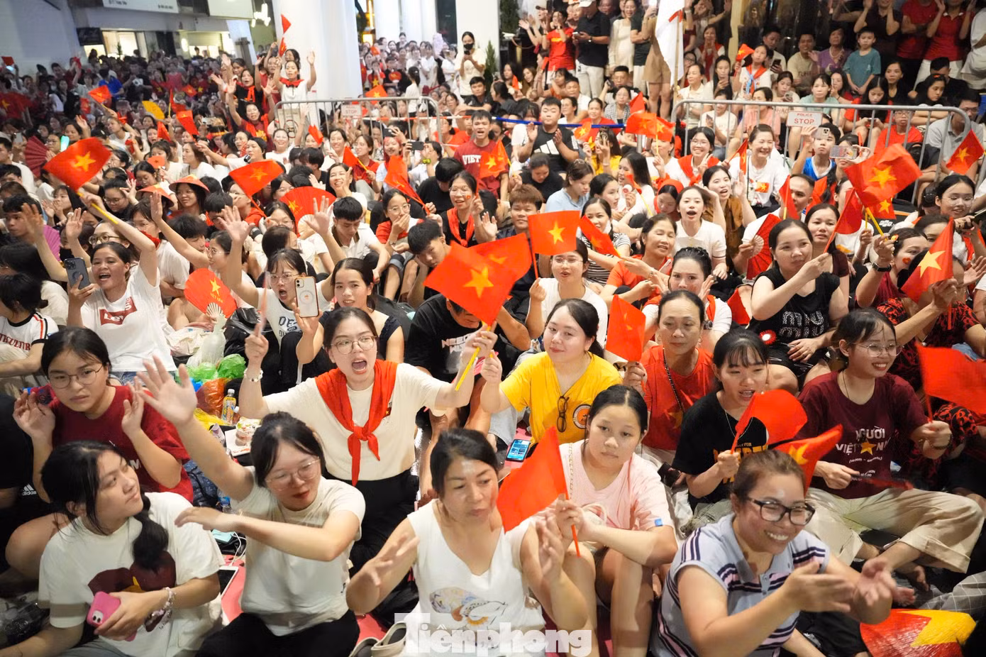 tp-concert-quan-doi4.jpg