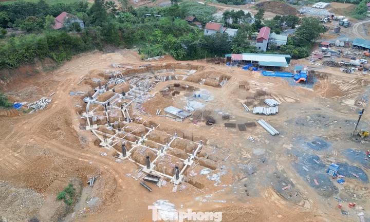 Khu liên hợp thể thao Lạng Sơn với sân bóng đá 25.000 chỗ ngồi đang thi công ra sao?