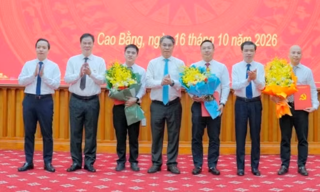 Cao Bằng bổ nhiệm hai giám đốc sở