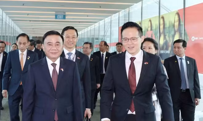 Thường trực Ban Bí thư Trần Cẩm Tú bắt đầu thăm chính thức Singapore 