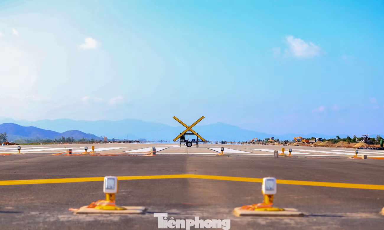 Rốt ráo hoàn thiện đường băng sân bay Phù Cát hơn 3.200 tỷ 