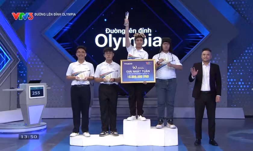Nam sinh THPT chuyên Nguyễn Tất Thành giành vòng nguyệt quế Tuần Olympia 26