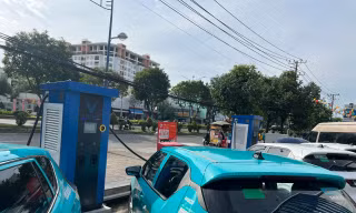 Nở rộ trạm sạc, đổi pin xe điện