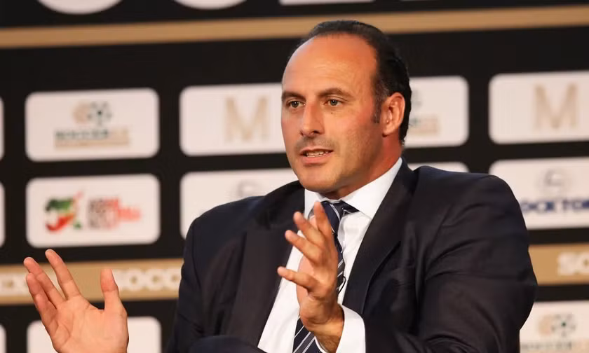 Cựu hậu vệ Tottenham tuyên bố ứng cử chủ tịch FIFA, trở thành ứng viên đầu tiên tranh ghế với Infantino
