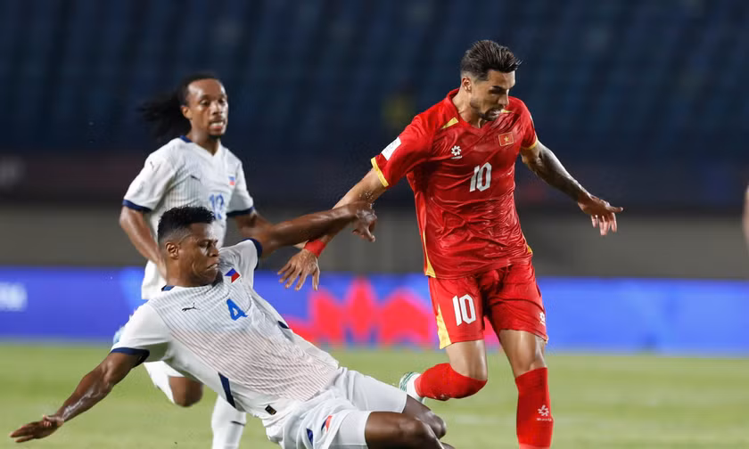 Trực tiếp Việt Nam vs Philippines 1-0 (H2): Bóng vào lưới Lê Giang nhưng VAR từ chối