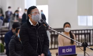 Vụ nữ cán bộ Đại học Đông Đô mở lớp ‘chui’, thu 1,9 tỷ đồng: Trả hồ sơ điều tra thêm người liên quan