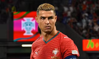 Ronaldo bị đình chỉ thi đấu, đối mặt án phạt nặng ở tuyển Bồ Đào Nha