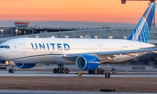 'Đắp chiếu' hàng loạt máy bay Boeing 777 