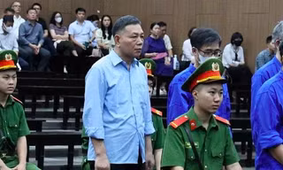 Vụ bà Nguyễn Thị Kim Tiến: Người chiếm đoạt 2 triệu USD kể công của cha mẹ để xin giảm án