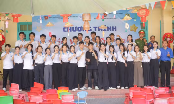 Lan tỏa yêu thương qua chương trình 'Niềm vui cho em năm 2026' tại vùng cao Long Quảng, TP. Huế