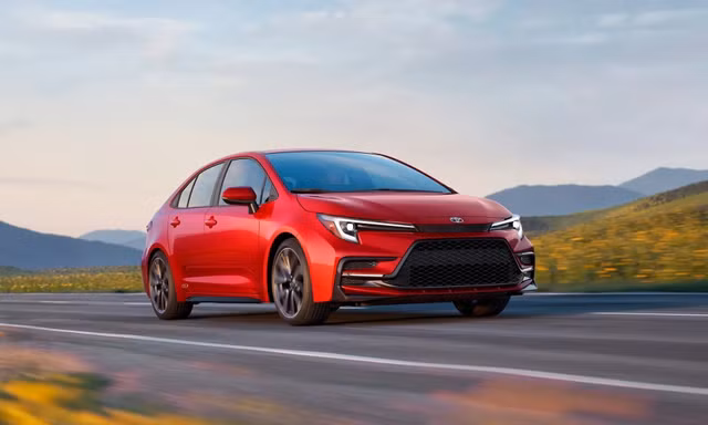 Xe Toyota bán chạy nhất mọi thời đại tung bản đặc biệt