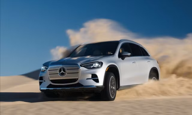 Mercedes GLC điện sắp có bản hiệu suất cao mạnh ngang siêu xe