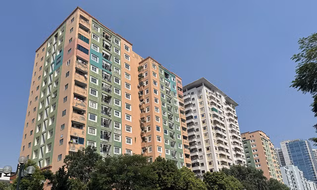 Chung cư từng có giá 8-12 triệu đồng/m2, nay rao bán tới 90 triệu