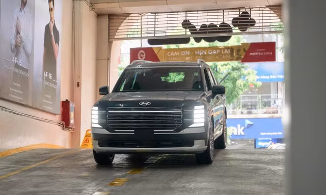 Hyundai Palisade hybrid lộ diện tại Hà Nội