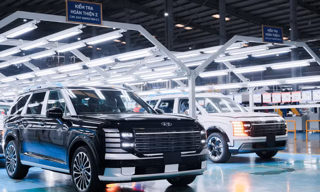 Hyundai Palisade Hybrid bắt đầu giao xe tới khách hàng