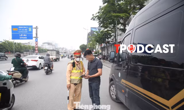 Từ hôm nay, ô tô cá nhân chở khách thu tiền bị phạt tối đa 14 triệu đồng