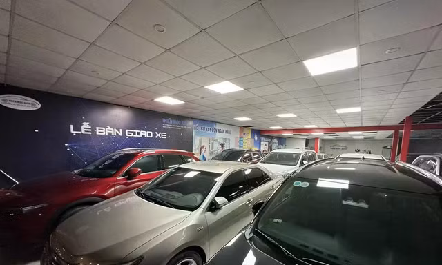 Thị trường xe cũ 'nhảy múa' vì cuộc đua giảm giá xe mới