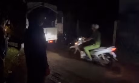 Mưa lớn, công an xuyên đêm truy bắt hai phạm nhân trốn Trại giam A2