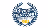Cán bộ trẻ thi tiếng Anh trên ứng dụng điện thoại
