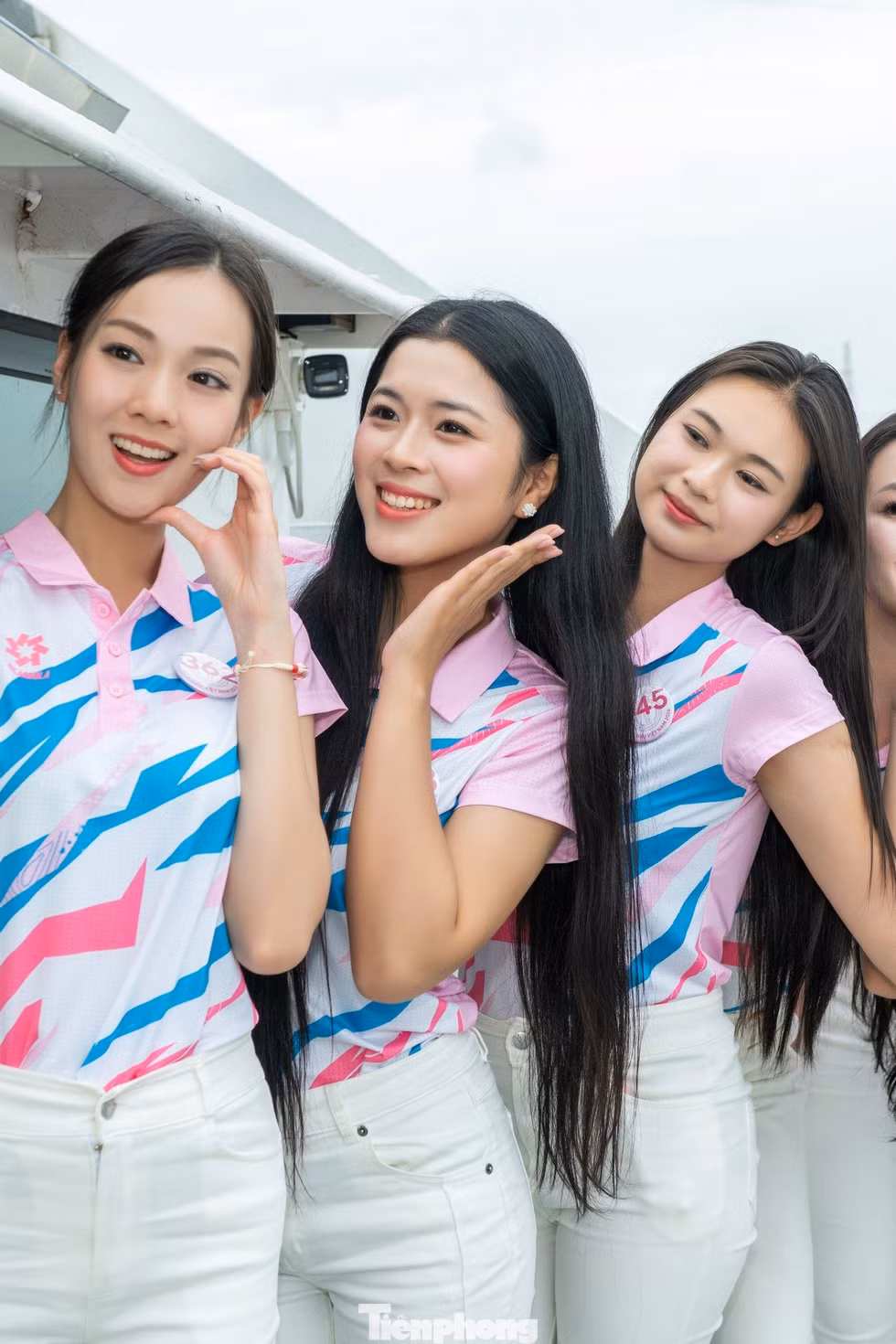Chuyến phà đặc biệt chở thí sinh Hoa hậu Việt Nam 2026 ra Cát Bà