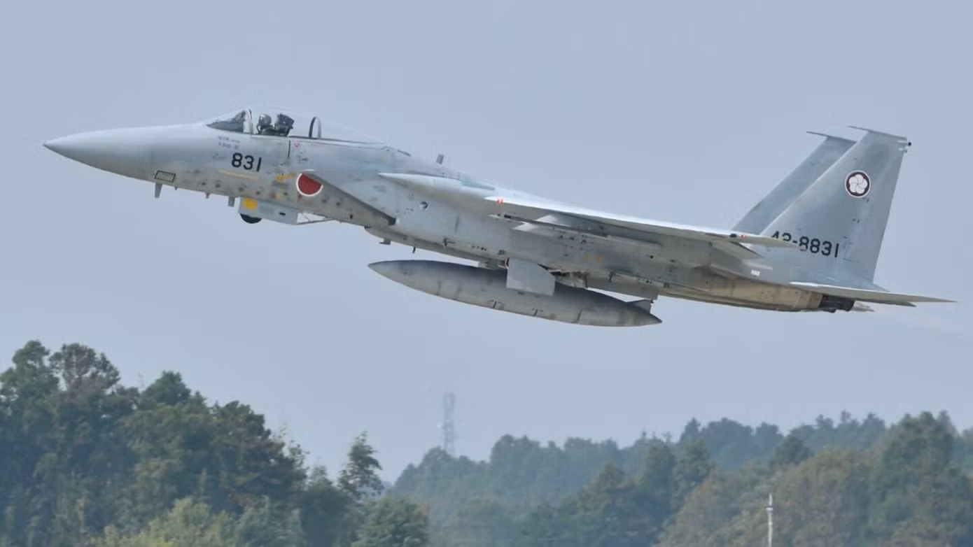 may-bay-chien-dau-f-15j-cua-nhat-ban.jpg