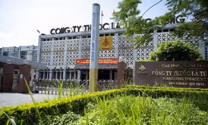 Các cơ sở sản xuất công nghiệp, xe máy chạy xăng được xác định là một trong những nguyên nhân chính gây ô nhiễm không khí ở Hà Nội