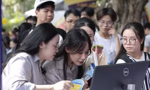 Lại ‘vượt rào’ xét tuyển đại học sớm 