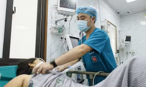 Nắng nóng làm gia tăng số bệnh nhân đột quỵ, tim mạch... 