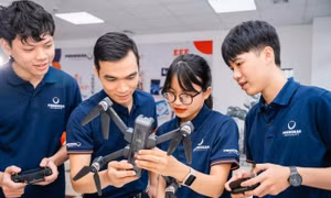  Người trẻ là lực lượng tiên phong làm chủ khoa học công nghệ