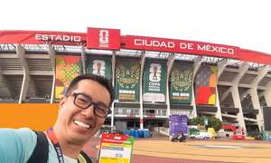 Nhà báo Trương Anh Ngọc tác nghiệp tại World Cup 2026 Ảnh: FBNV 