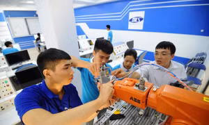 Người trẻ cần làm chủ công nghệ để giải quyết những bài toán thực tiễn của đất nước. ẢNH: DƯƠNG TRIỀU