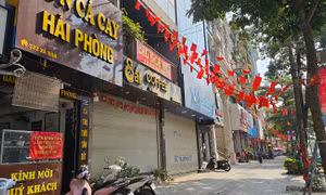 Tết cận kề, tiểu thương vẫn dè dặt trữ hàng (ảnh chụp tại chợ Nguyễn Tri Phương, TPHCM)Ảnh: U.P 