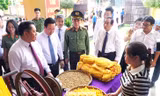 Đồng chí Nguyễn Trọng Nghĩa dự ngày hội Toàn dân bảo vệ an ninh Tổ quốc ở Nghệ An