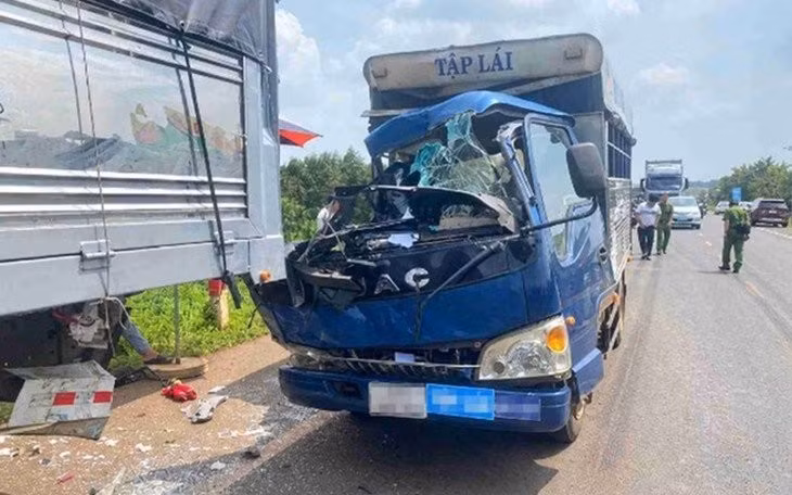 TIN NHANH: Xe tập lái gây tai nạn, giáo viên tử vong: Vấn đề pháp lý cần làm rõ