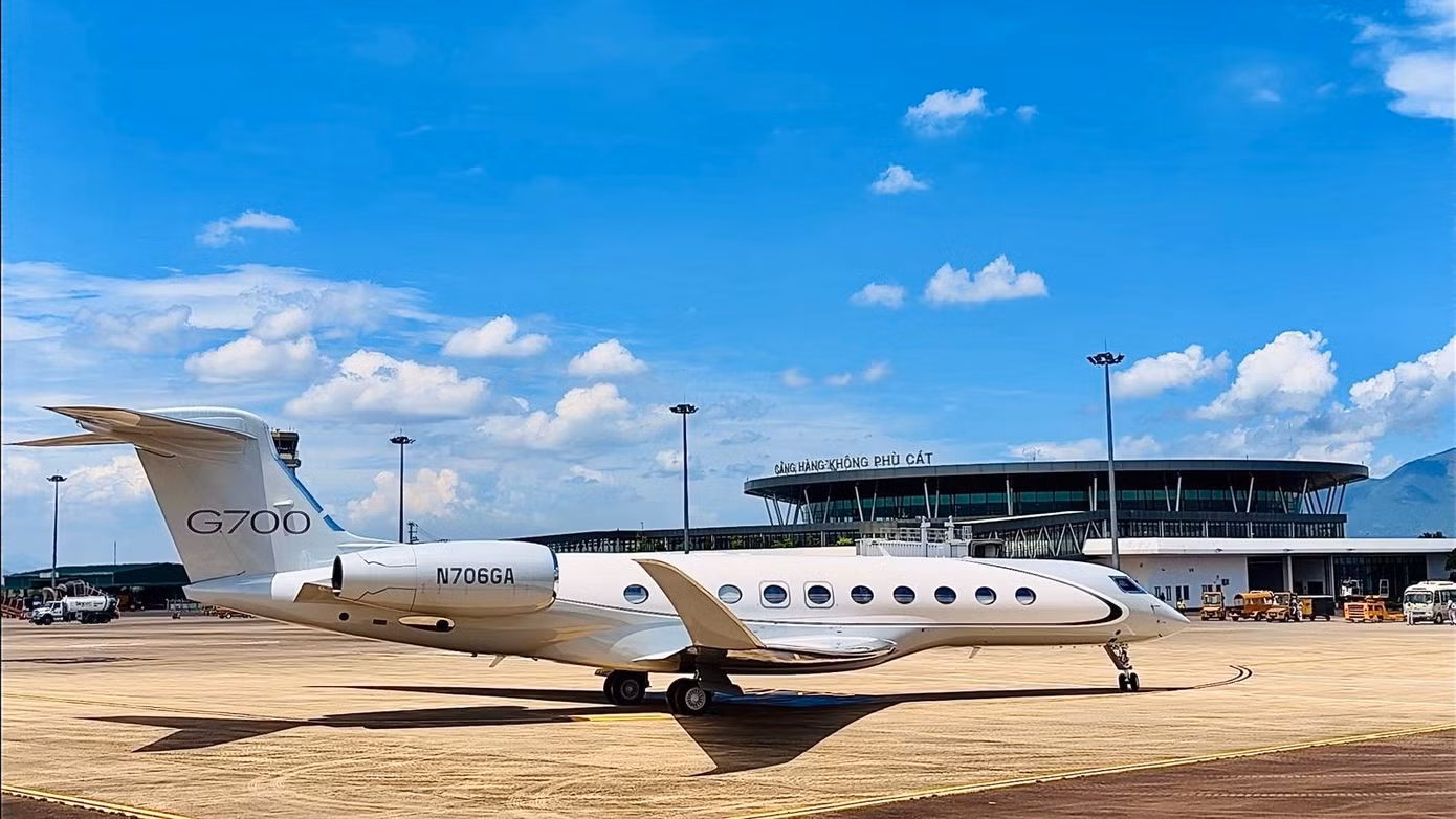 Gulfstream G700 từng xuất hiện tại sân bay Phù Cát. Ảnh: CAAV.