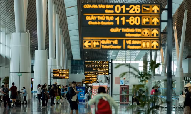 'Mưa' lời khen người tài xế đưa khách Trung Quốc đi sân bay Nội Bài 