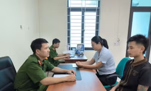 Tài xế taxi uống rượu bia, vượt đèn đỏ, gây tai nạn chết người