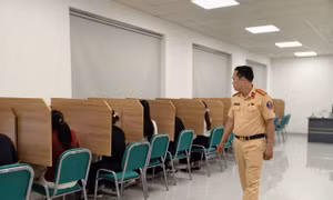 Đề xuất tăng gần 2 lần số lượng câu hỏi lý thuyết trong sát hạch lái xe