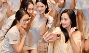 Hà Trúc Linh 'mách nước' thí sinh Hoa hậu Việt Nam