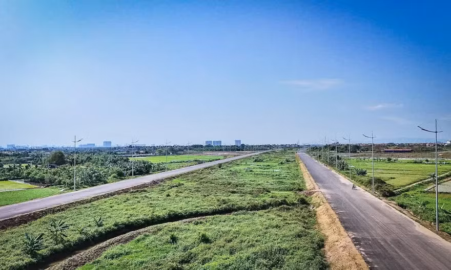 Hà Nội sắp thông xe đường song hành Vành đai 4 từ đê Hữu Hồng đến Đại lộ Thăng Long 