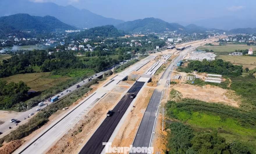Con đường 'nghìn tỷ' nối Đại lộ Thăng Long với Hòa Bình dần lộ diện