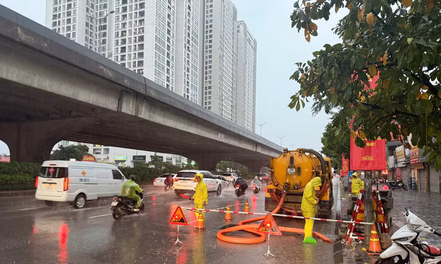 Hà Nội thông tin về các điểm úng ngập sau trận mưa lớn