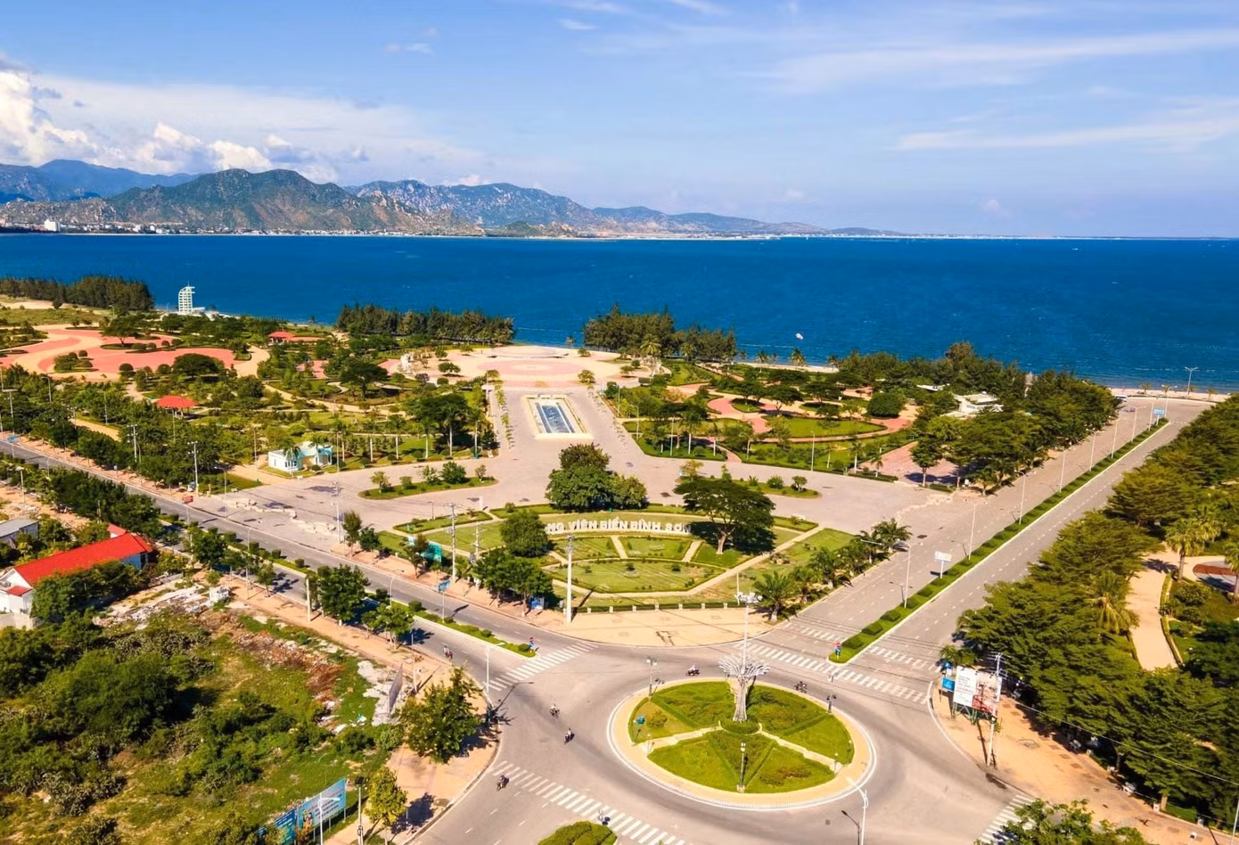 cong-vien-bien-binh-son-ninh-thuan-1765286457.jpg