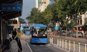 Mở tuyến xe buýt mới khu đô thị ĐHQG-HCM: Hỗ trợ sinh viên “đi sớm về khuya”