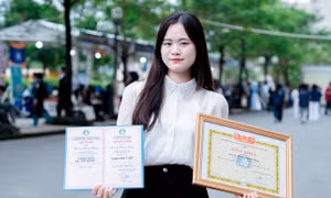 'Quay xe' chọn Sư phạm trước kỳ thi 3 tháng, nữ sinh trở thành thủ khoa