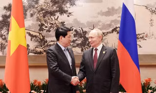 Chủ tịch nước Lương Cường gặp Tổng thống Nga Putin