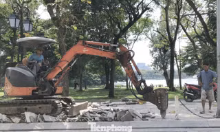Phường Hai Bà Trưng nói gì về việc ‘đục phá vỉa hè lát đá trên tuyến đường trăm tỷ’?