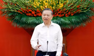 Tổng Bí thư, Chủ tịch nước: Chuyển từ ứng phó sang quản trị rủi ro thiên tai